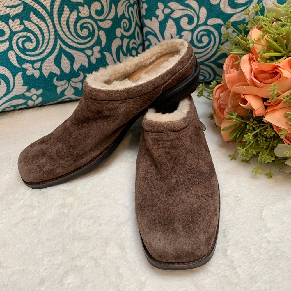 Ugg Brown Suede Leather Mules